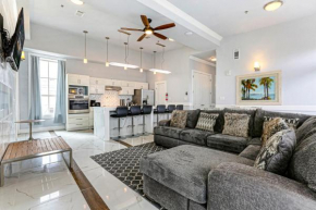 Hosteeva 5BR Penthouse with Amenities Near FQ